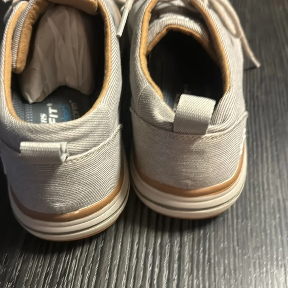 🍍 Skechers  Status 2.0 Burbank Men 11 Tan  Memory Foam Sneakers🍍
